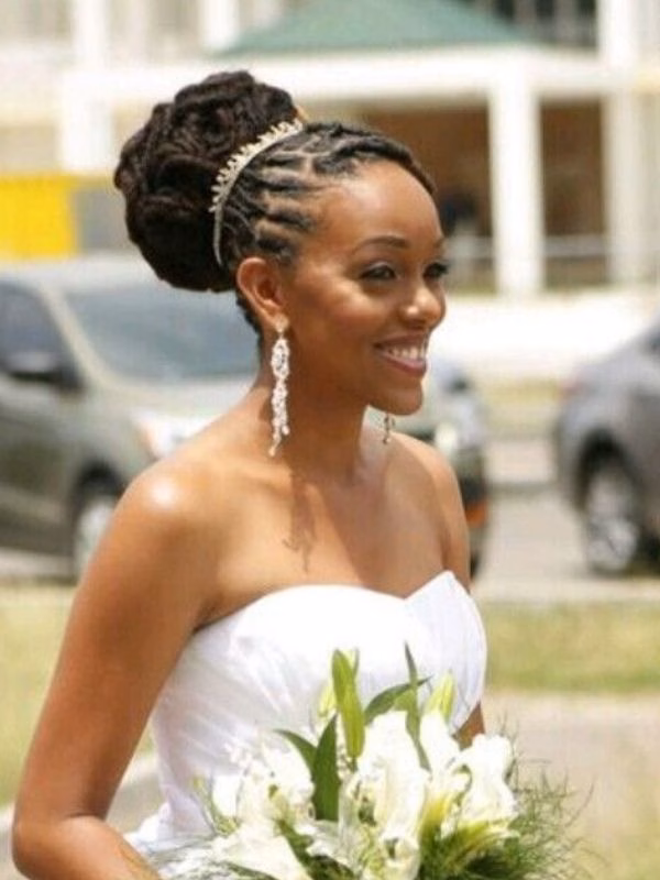Bridal-Locs-Styles-for-Every-Wedding-Theme