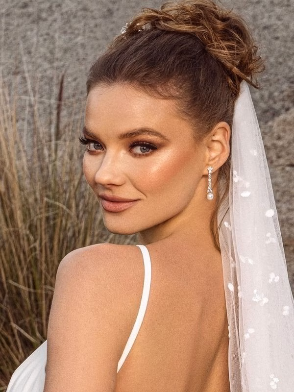 Brides