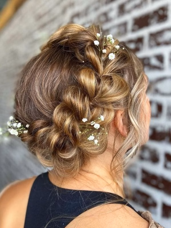 Stunning-Natural-Hair-Halo-Braid-Ideas-for-Brides