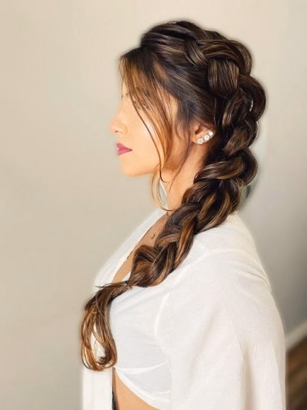 Beach-Engagement-Photo-Hairstyles