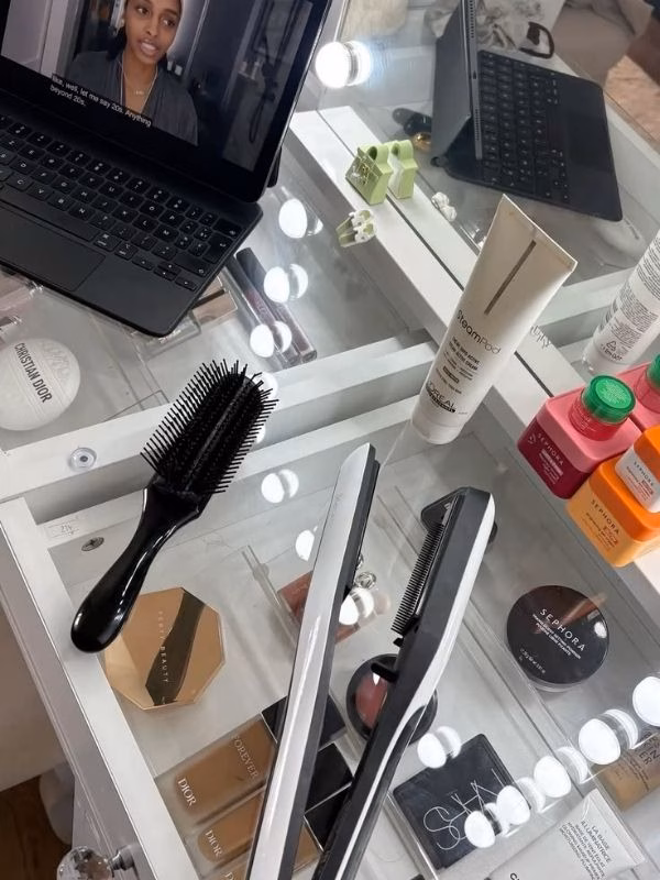 Engagement-Photo-Hair-Prep